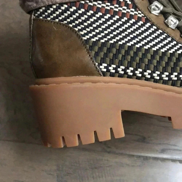 Kelsi Dagger Brooklyn “Navigate” olive boots 5.5 New in box - Picture 6 of 9